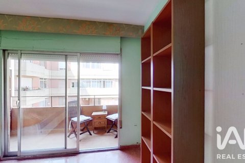 Huoneisto myytävänä Tortosa, Tarragona, Espanja, 4 makuuhuonetta, 101 m2 No. 192199 - kuva 9