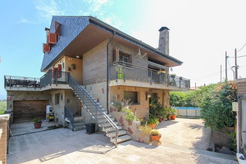 House in Cervello, Barcelona, Spain 6 bedrooms, 360 sq.m. No. 186230
