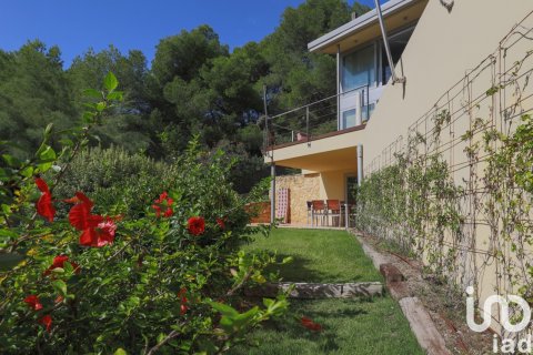 Casa in vendita a Tarragona, Spagna 4 camere da letto, 544 mq. N° 173388 - foto 28