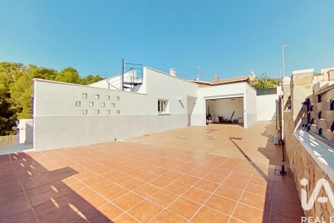 Talo vuokrattavana Roda de Berà, Tarragona, Espanja, 4 makuuhuonetta, 296 m2 No. 173390 - kuva 27