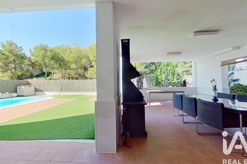 Talo vuokrattavana Roda de Berà, Tarragona, Espanja, 4 makuuhuonetta, 296 m2 No. 173390 - kuva 26