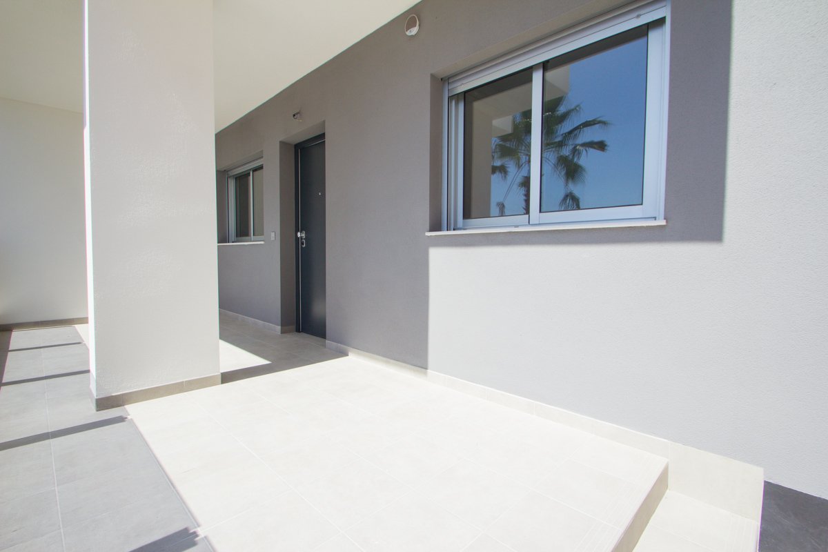 Apartment in Villamartin, Alicante, Spain 2 bedrooms, 89 sq.m. No. 81072