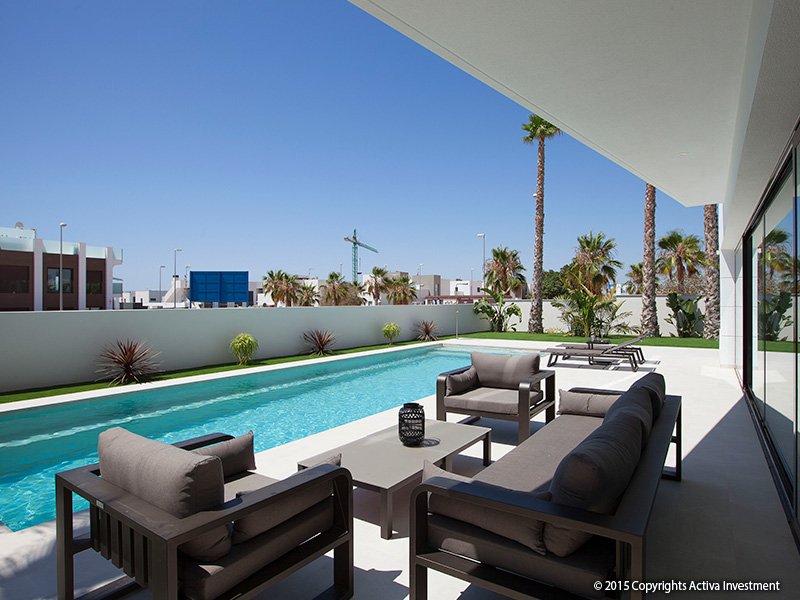 Villa à Ciudad Quesada, Alicante, Espagne 4 chambres,  No. 81069