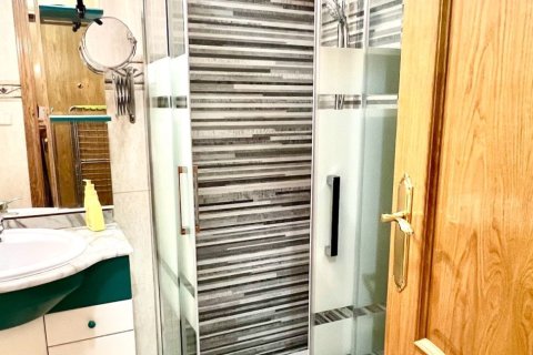 Huoneisto myytävänä Madrid, Espanja, 1 makuuhuone, 60 m2 No. 172145 - kuva 15
