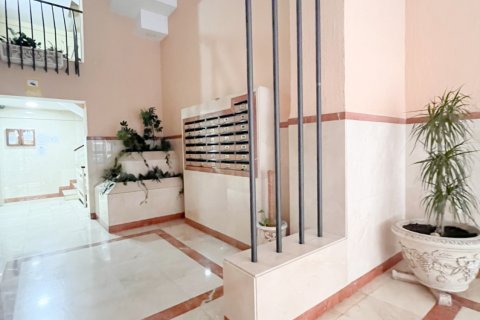 Lägenhet till salu i Malaga, Spanien 4 sovrum, 115 kvm. Nr. 153567 - foto 2