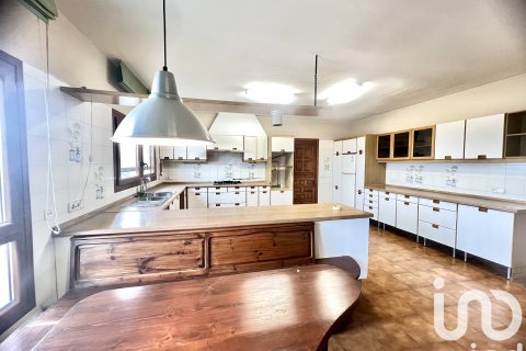 Lägenhet till salu i La Nucia, Alicante, Spanien 6 sovrum, 551 kvm. Nr. 153561 - foto 2