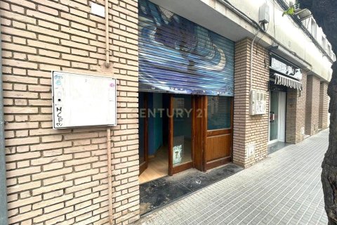 Ladengeschäft in Olesa de Montserrat, Barcelona, Spanien 32 m2 Nr. 186536