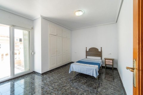 Продажа таухауса в Плайя Фламенка II, Аликанте, Испания 3 спальни, 105м2 №190174 - фото 24