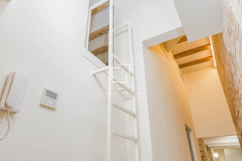 Lägenhet till salu i Barcelona, Spanien 2 sovrum, 85 kvm. Nr. 150358 - foto 7