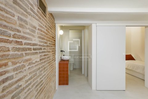 Lägenhet till salu i Barcelona, Spanien 2 sovrum, 85 kvm. Nr. 150358 - foto 25