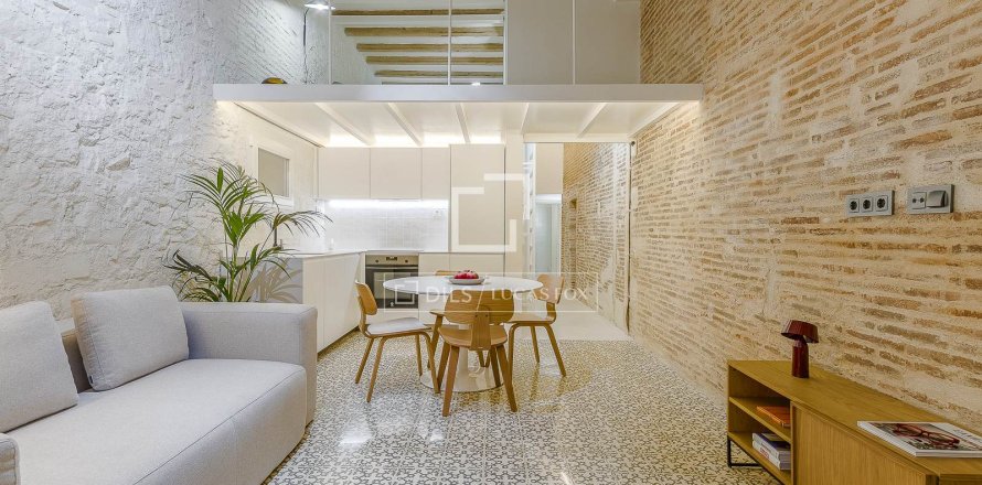 Lägenhet i Barcelona, Spanien 2 sovrum, 85 kvm. Nr. 150358