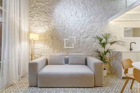 Lägenhet till salu i Barcelona, Spanien 2 sovrum, 85 kvm. Nr. 150358 - foto 4