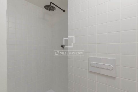 Lägenhet till salu i Barcelona, Spanien 2 sovrum, 85 kvm. Nr. 150358 - foto 28