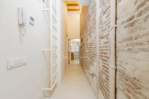 Lägenhet till salu i Barcelona, Spanien 2 sovrum, 85 kvm. Nr. 150358 - foto 6