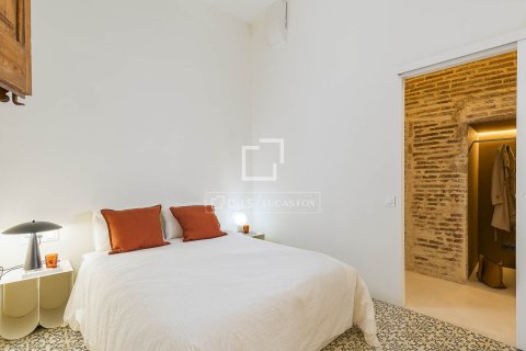 Lägenhet till salu i Barcelona, Spanien 2 sovrum, 85 kvm. Nr. 150358 - foto 13