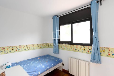 Villa for sale in Vallromanes, Barcelona, Spain 5 bedrooms, 362 sq.m. No. 150359 - photo 22