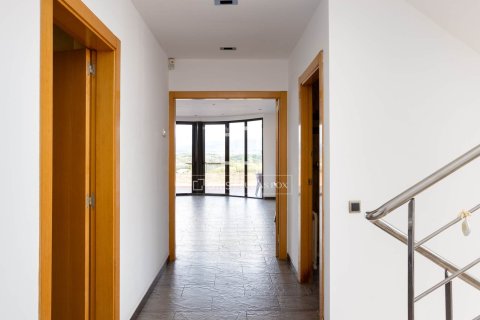 Villa for sale in Vallromanes, Barcelona, Spain 5 bedrooms, 362 sq.m. No. 150359 - photo 19