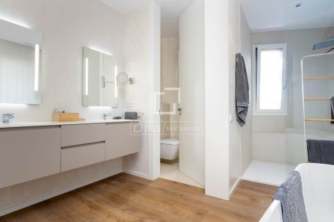 Villa for sale in Alella, Barcelona, Spain 6 bedrooms, 775 sq.m. No. 150357 - photo 18