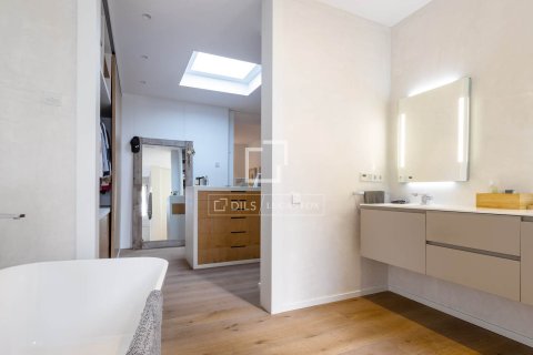 Villa for sale in Alella, Barcelona, Spain 6 bedrooms, 775 sq.m. No. 150357 - photo 19