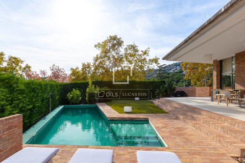 Villa for sale in Alella, Barcelona, Spain 6 bedrooms, 775 sq.m. No. 150357 - photo 5