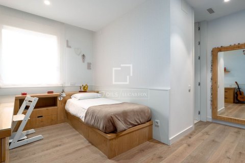 Villa for sale in Alella, Barcelona, Spain 6 bedrooms, 775 sq.m. No. 150357 - photo 24