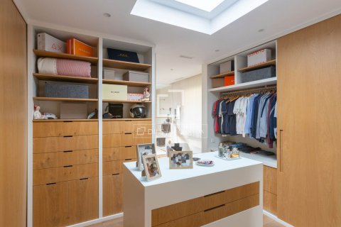 Villa for sale in Alella, Barcelona, Spain 6 bedrooms, 775 sq.m. No. 150357 - photo 17