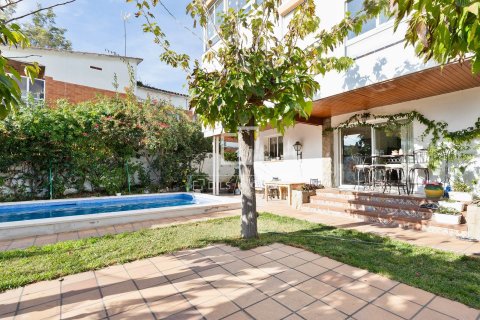 Villa in vendita a Castelldefels, Barcelona, Spagna 6 camere da letto, 305 mq. N° 150356 - foto 2