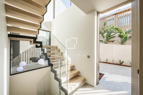 Villa for sale in Teia, Barcelona, Spain 4 bedrooms, 611 sq.m. No. 150360 - photo 10