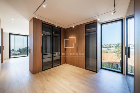 Villa for sale in Teia, Barcelona, Spain 4 bedrooms, 611 sq.m. No. 150360 - photo 22