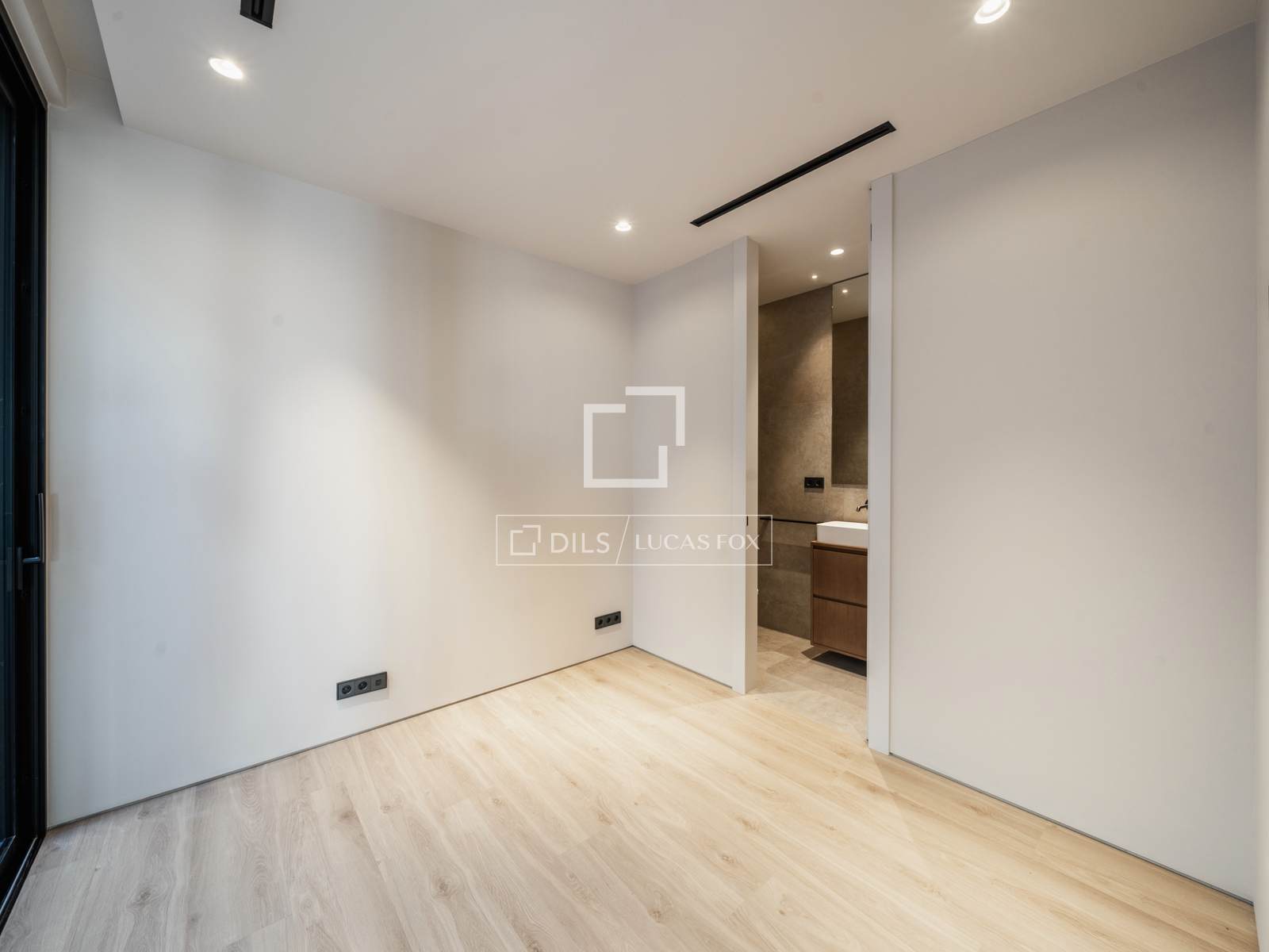 Villa Teia, Barcelona, Spānijā 4 istabas, 611 m2 Nr. 150360