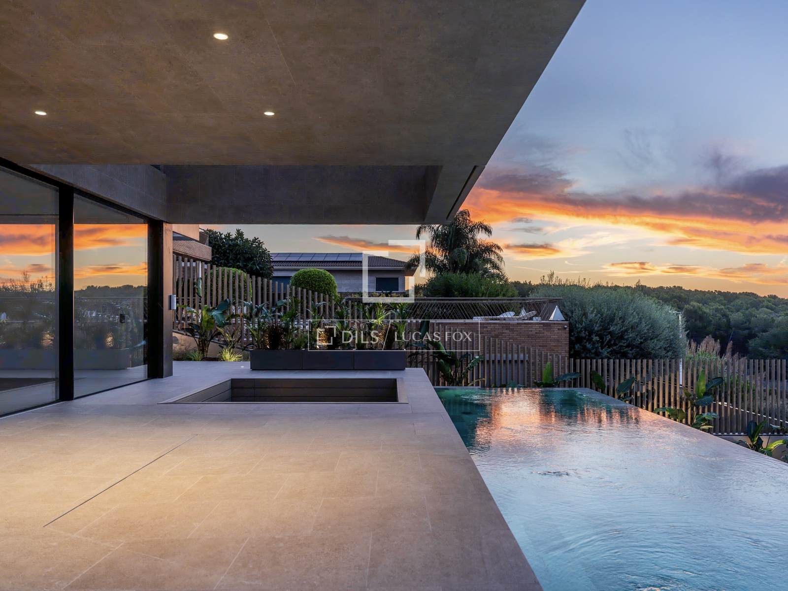 Villa Teia, Barcelona, Spānijā 4 istabas, 611 m2 Nr. 150360