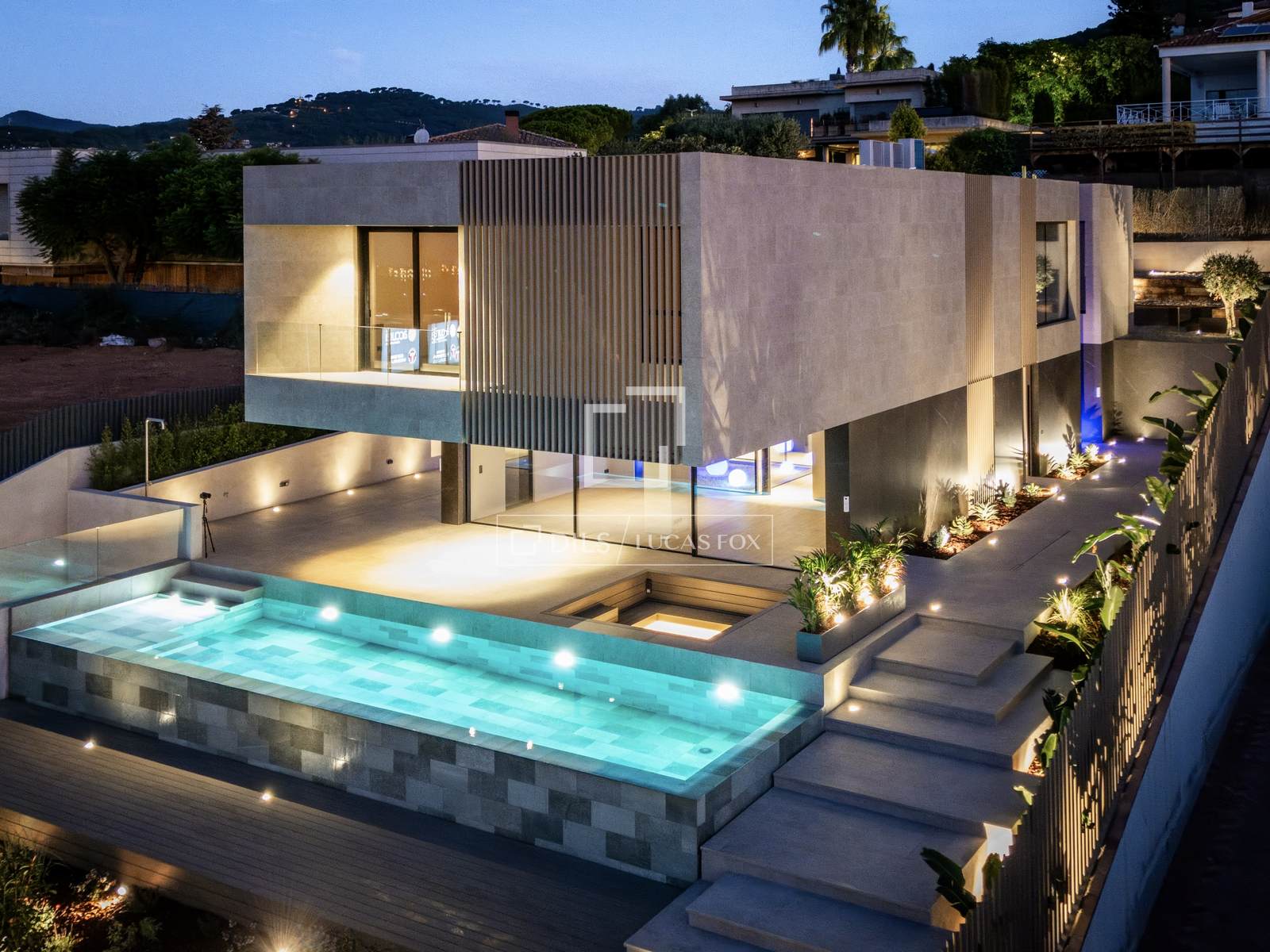 Villa Teia, Barcelona, Spānijā 4 istabas, 611 m2 Nr. 150360