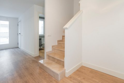 Townhouse for sale Pozuelo de Alarcon, Madrid, Spain 5 bedrooms, 293.3 sq.m. No. 107587 - photo 10