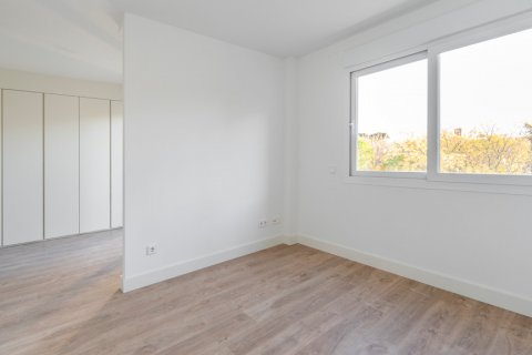 Townhouse for sale Pozuelo de Alarcon, Madrid, Spain 5 bedrooms, 293.3 sq.m. No. 107587 - photo 12