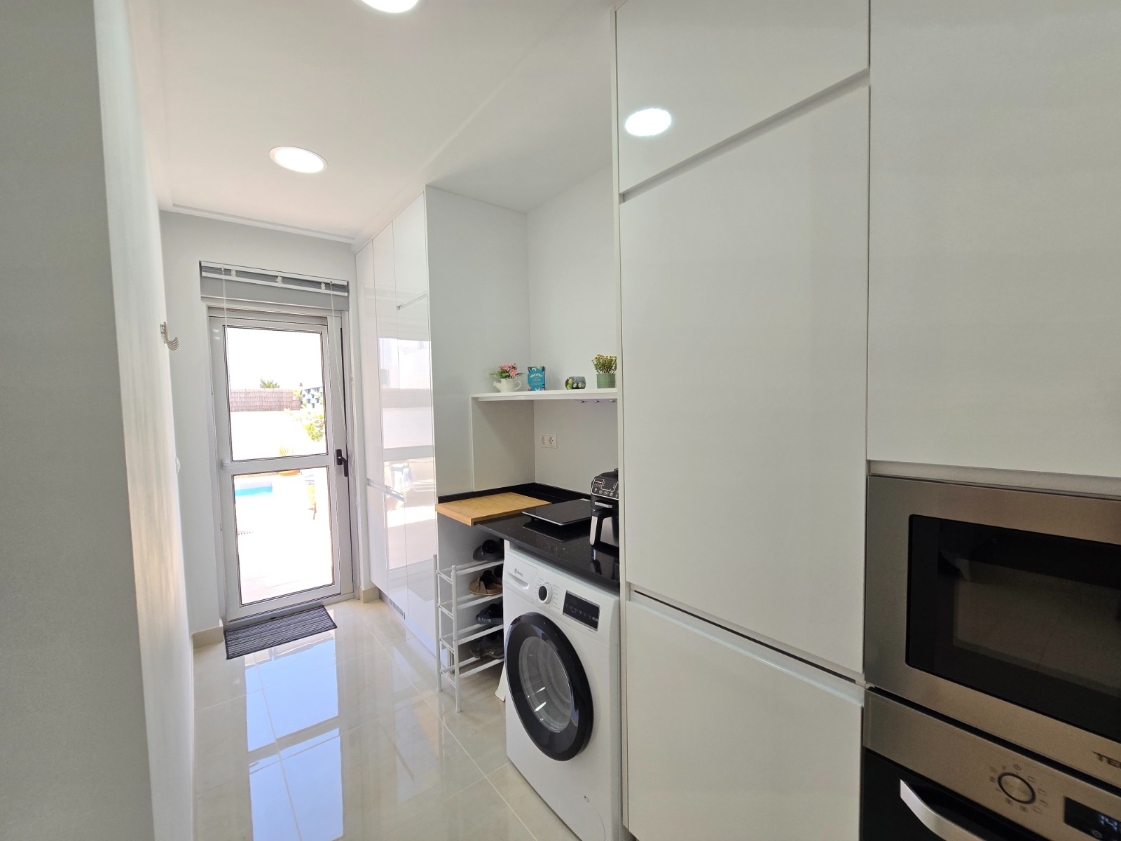 Villa en Alicante, España 3 dormitorios, 107 m2 No. 173860