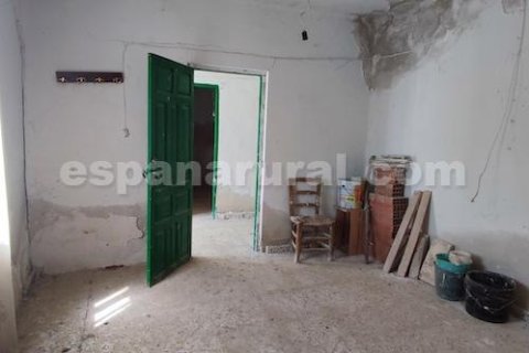 House for sale in Caniles, Granada, Spain 195 sq.m. No. 184195 - photo 5