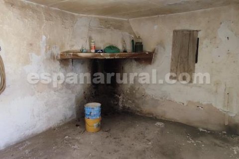 House for sale in Caniles, Granada, Spain 195 sq.m. No. 184195 - photo 4