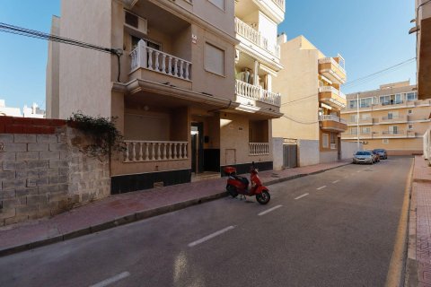 Wohnung zum Verkauf in La Mata, Alicante, Spanien 2 Schlafzimmer, 82 m2 Nr. 184198 - Foto 17