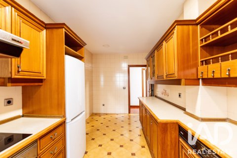 Apartament w Madrid, Hiszpania 5 sypialni, 201 mkw. nr 187686 – zdjęcie 26