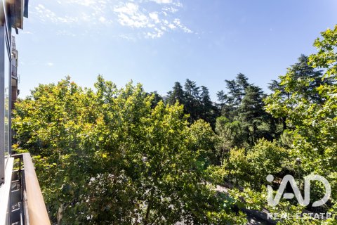 Apartament w Madrid, Hiszpania 5 sypialni, 201 mkw. nr 187686 – zdjęcie 22