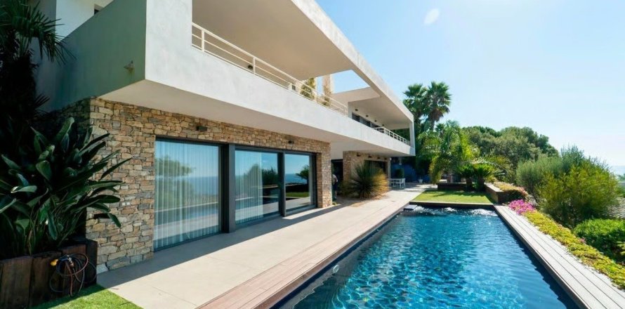 Dom w Blanes, Girona, Hiszpania 5 sypialni, 507 mkw. nr 141412