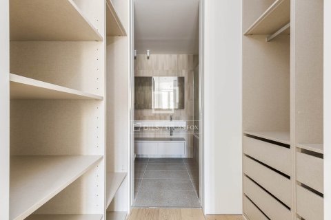 Apartament w Barcelona, Hiszpania 2 sypialnie, 150 mkw. nr 150892 – zdjęcie 19