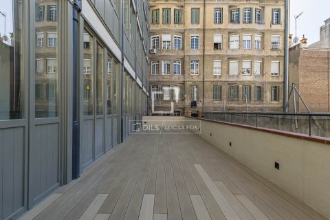 Apartament w Barcelona, Hiszpania 2 sypialnie, 150 mkw. nr 150892 – zdjęcie 28