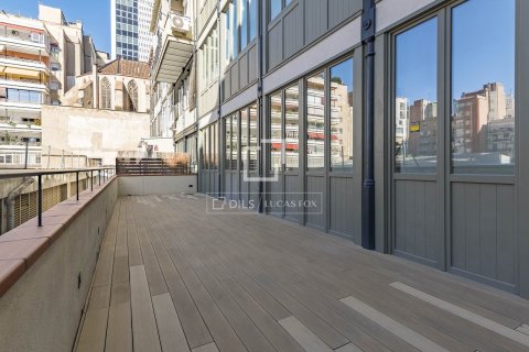 Apartament w Barcelona, Hiszpania 2 sypialnie, 150 mkw. nr 150892 – zdjęcie 2