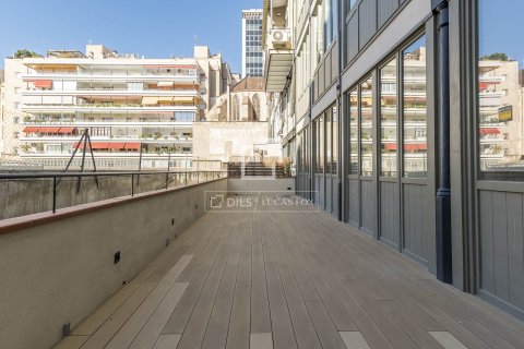 Apartament w Barcelona, Hiszpania 2 sypialnie, 150 mkw. nr 150892 – zdjęcie 27