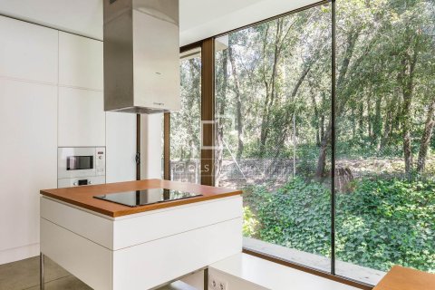 Villa till salu i Sant Cugat Del Valles, Barcelona, Spanien 6 sovrum, 600 kvm. Nr. 150888 - foto 8