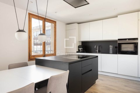 Apartament w Barcelona, Hiszpania 3 sypialnie, 125 mkw. nr 150893 – zdjęcie 7