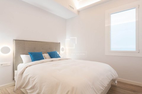 Apartament w Barcelona, Hiszpania 3 sypialnie, 125 mkw. nr 150893 – zdjęcie 23