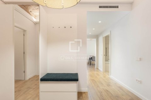 Apartament w Barcelona, Hiszpania 3 sypialnie, 125 mkw. nr 150893 – zdjęcie 19