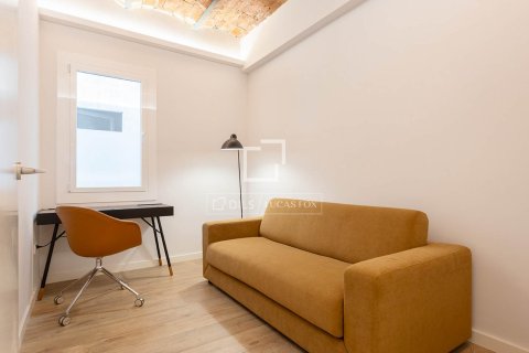 Apartament w Barcelona, Hiszpania 3 sypialnie, 125 mkw. nr 150893 – zdjęcie 26